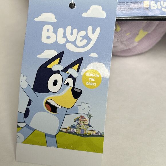 NWT Bluey Kids Size 7/8 Glow in The Dark Slipper Warm Bluey & Bingo - Picture 2 of 7